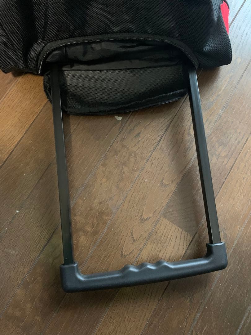 美品 SWIXキャスター付きバッグ