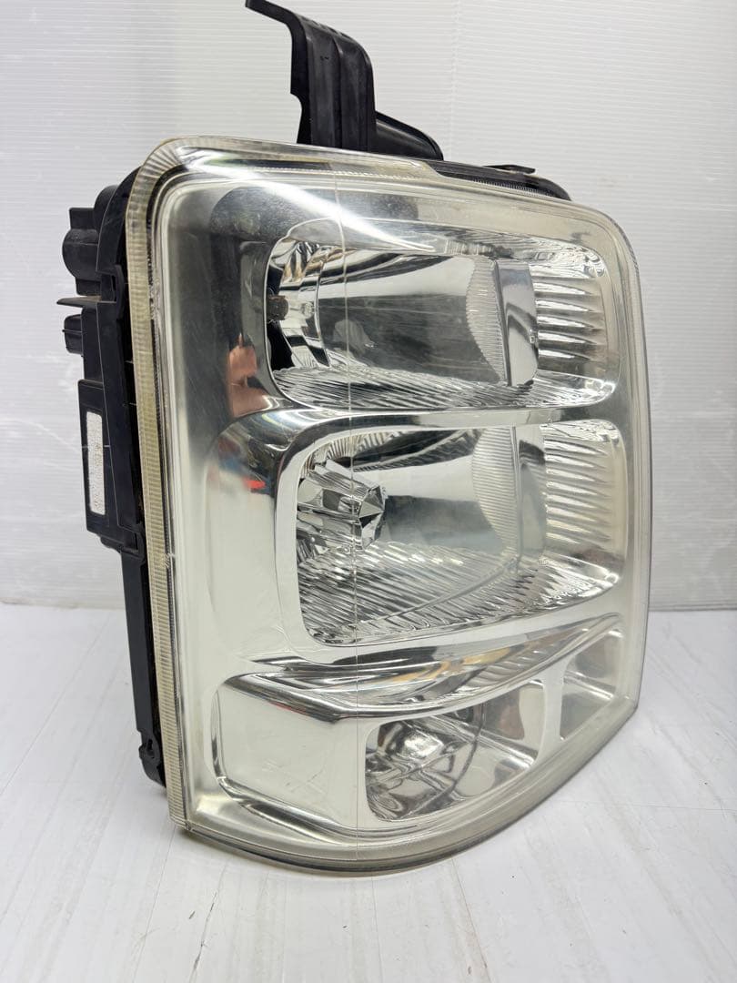 SUZUKI DA64W エブリィ 純正 ヘッドライト 左右