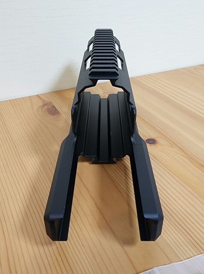 LayLax KRISS VECTOR keymodハンドガード S