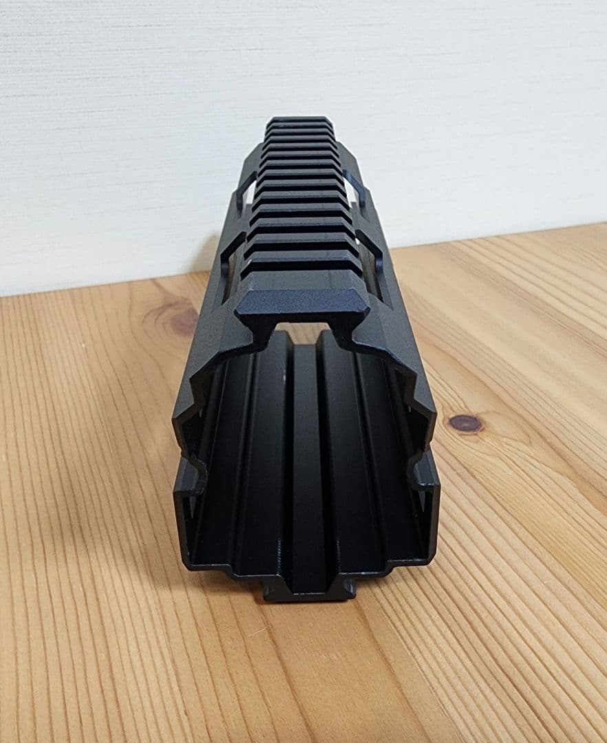 LayLax KRISS VECTOR keymodハンドガード S