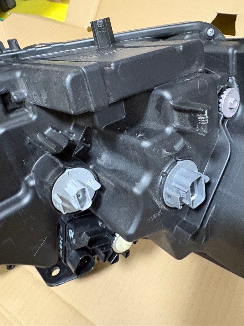 RP3 ステップワゴン　後期　左ヘッドライト