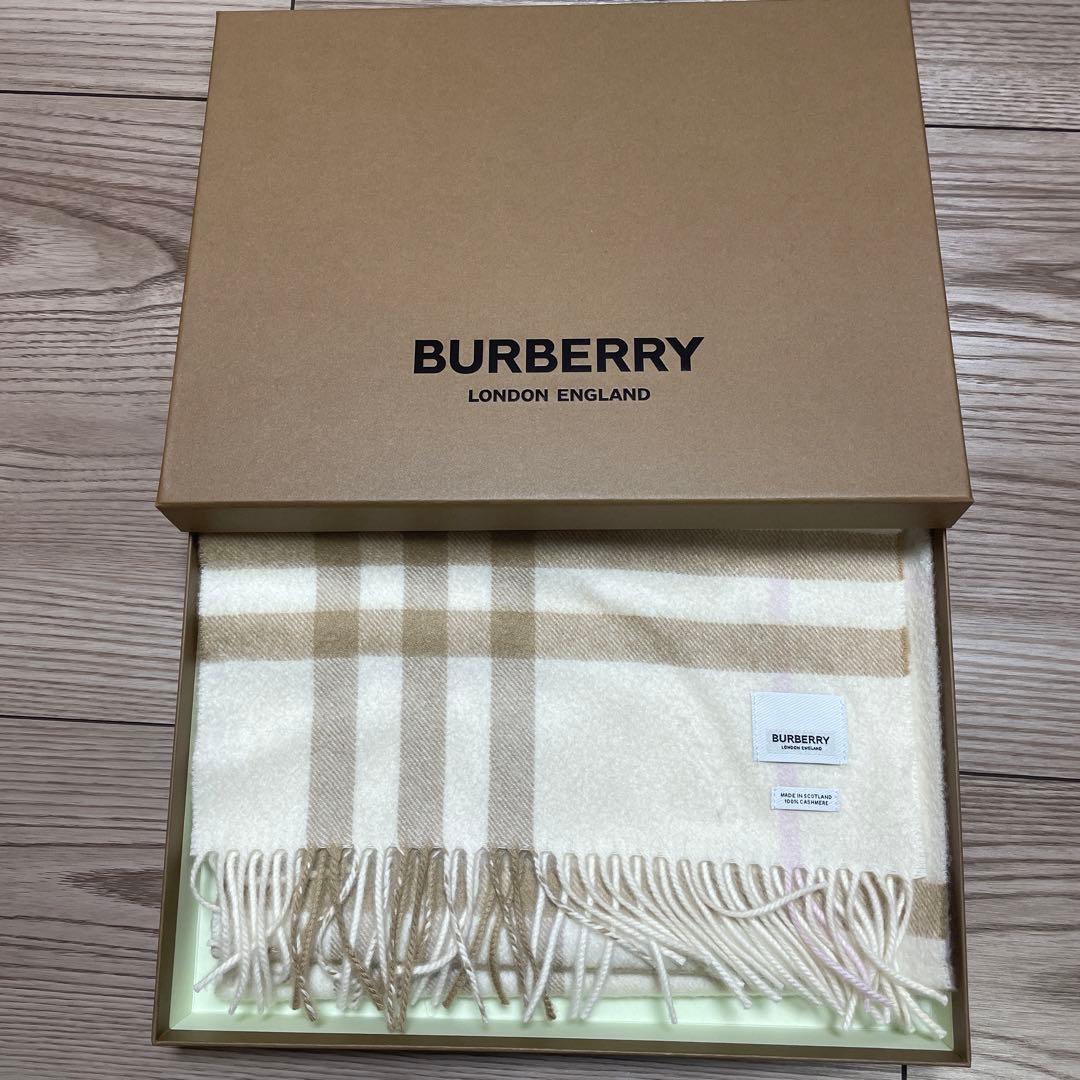 BURBERRY アイボリー チェック柄マフラー