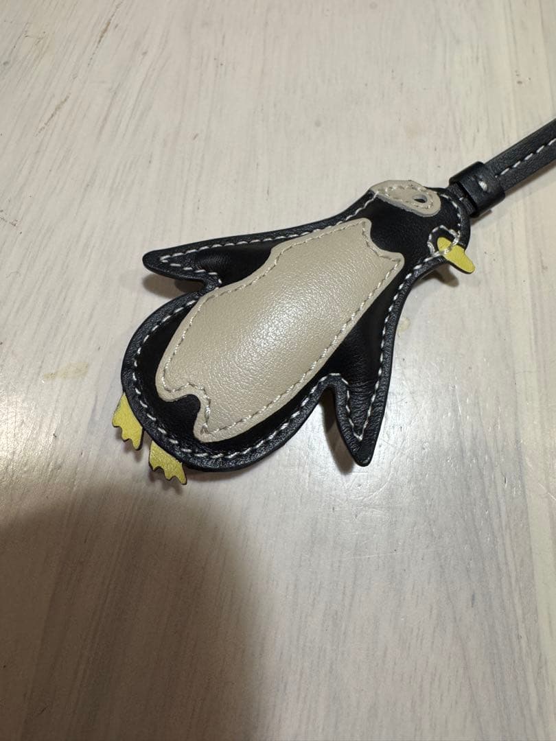 ボナベンチュラ　BONAVENTURA ペンギン型レザーチャーム 箱入り