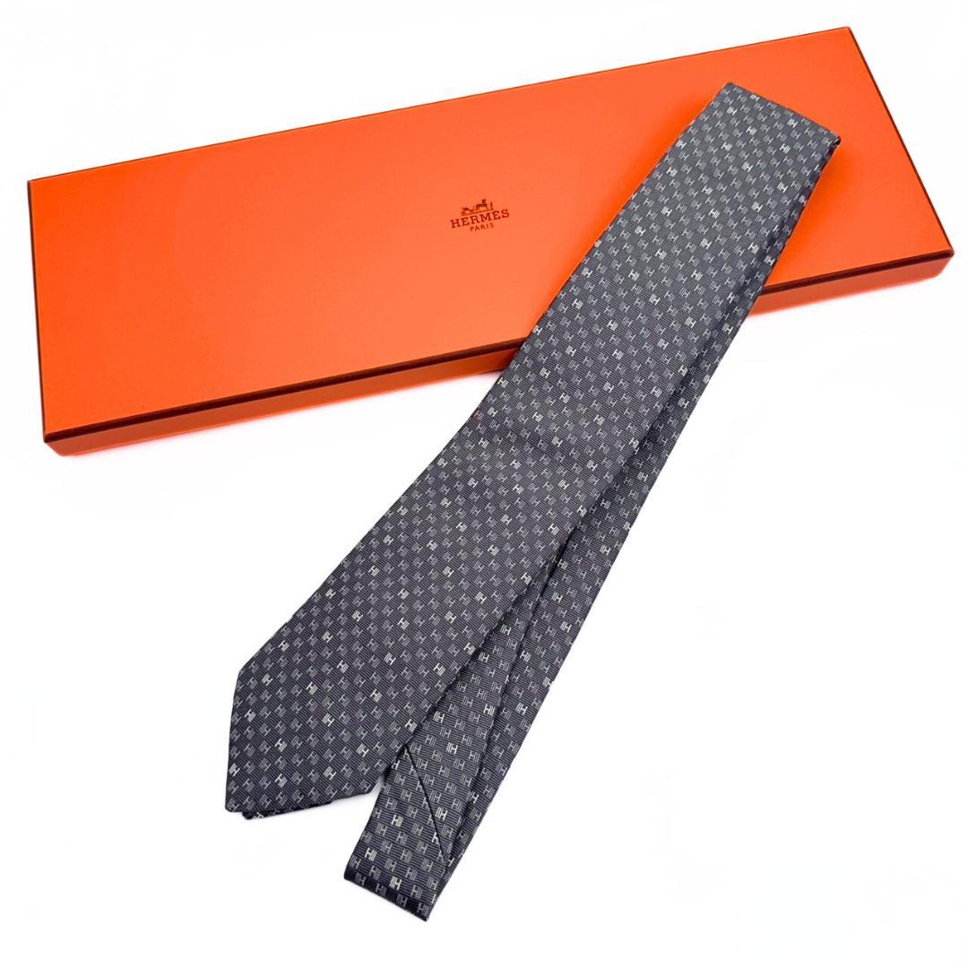 きなこ【未使用】Hermès エルメス ネクタイ H柄 シルク100％