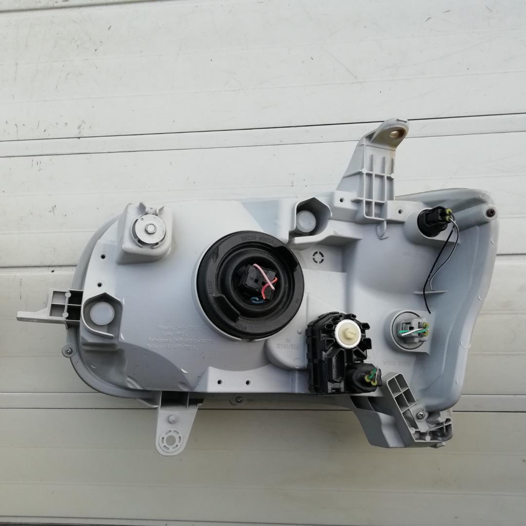 L375S/L385　タント　ハロゲンヘッドライト 左右