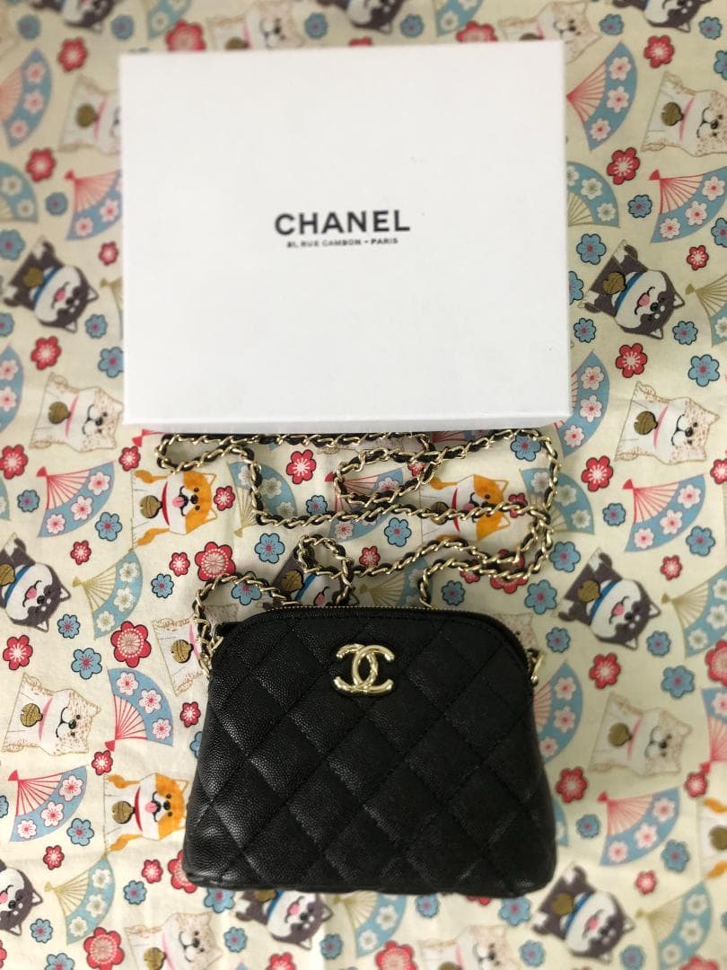 ショルダーバッグ　ノベルティ　ブラック　シェル　バッグ