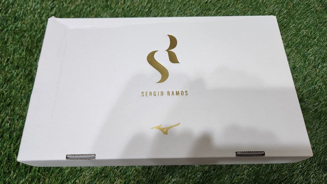 【新品】ミズノ モレリア NEO 4β SR4 JAPAN セルヒオ・ラモス