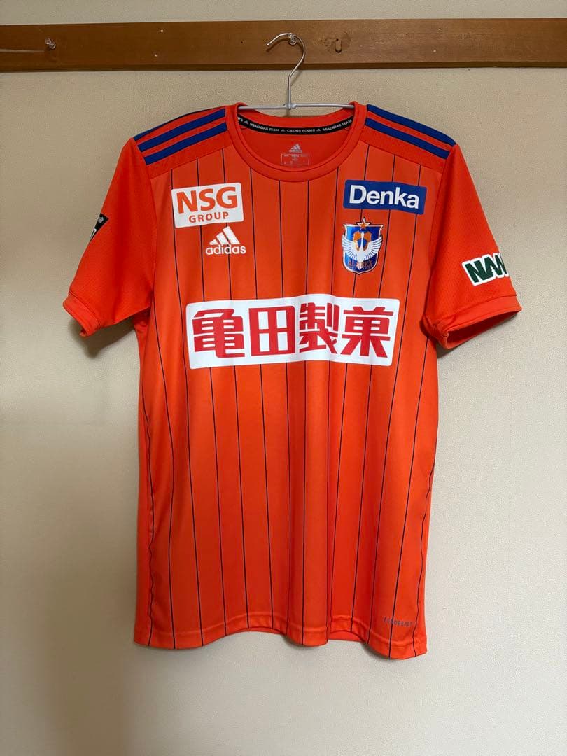 アルビレックス新潟　本間至恩神ユニフォーム