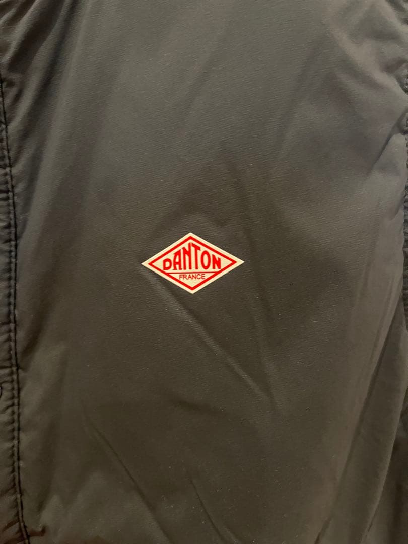 美品 ダントン ナイロンベスト インサレーション　 グレー M