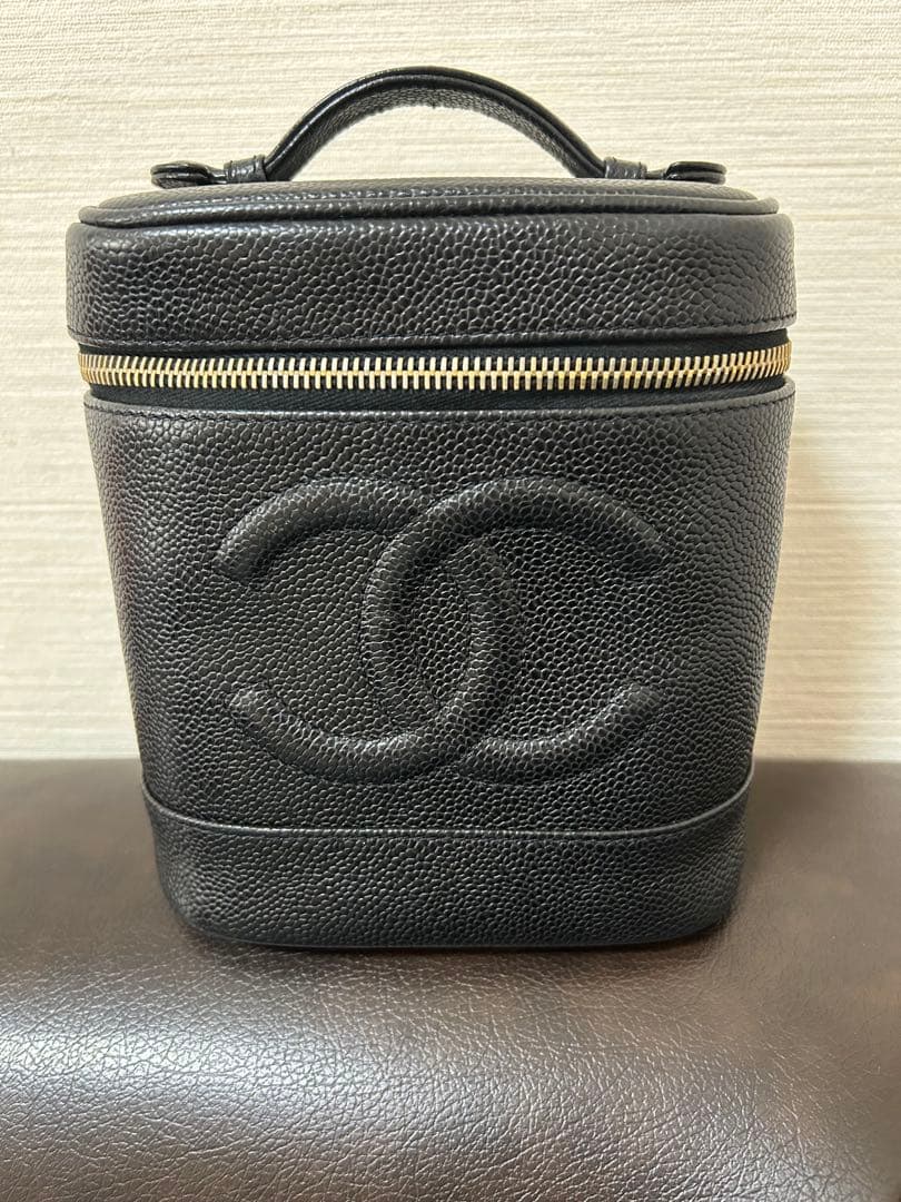 CHANEL ブラックレザー　バニティ