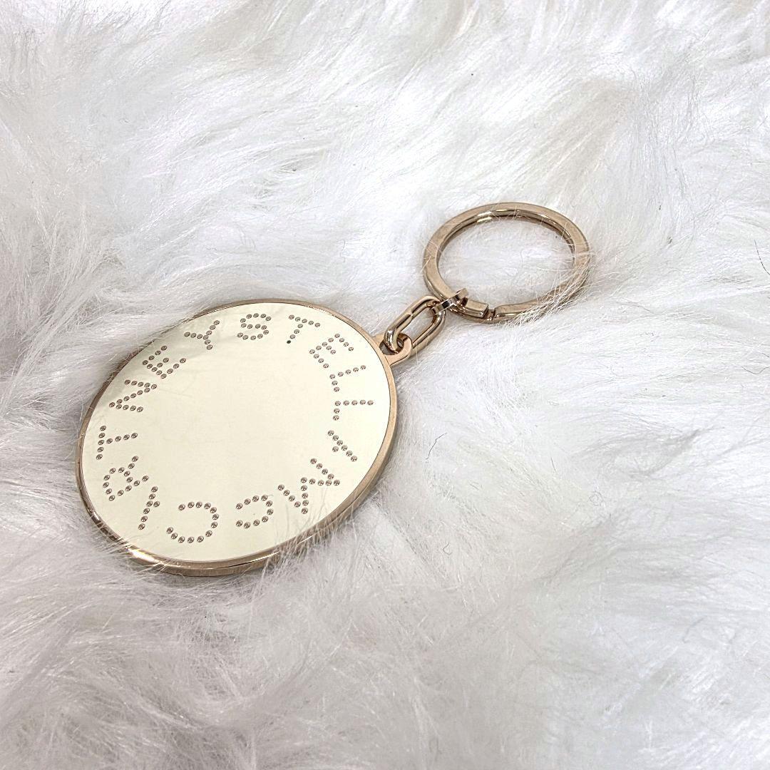 ステラマッカートニー　バック　チャーム　ホワイト　ロゴ　キー リング　鏡　アクセ