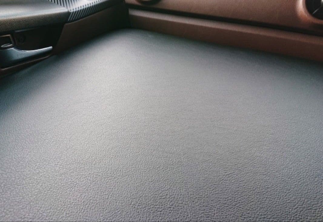 【新品】17プロフィア◆フラット助手席 ブラックレザー◆支柱キット付属