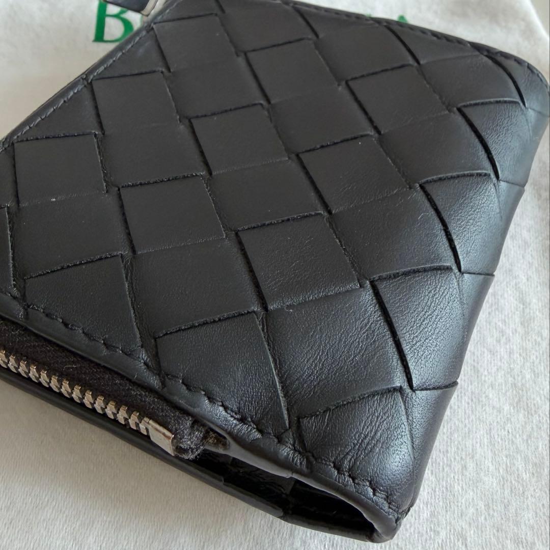 ボッテガヴェネタ　二つ折り財布