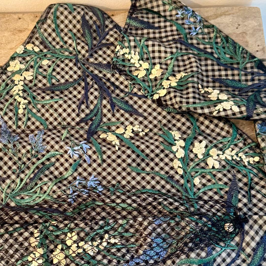 ネコレーヌ CA4LA 花柄チェック バブーシュカ