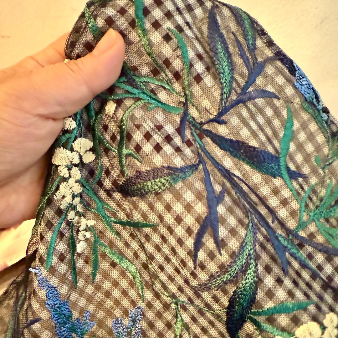 ネコレーヌ CA4LA 花柄チェック バブーシュカ