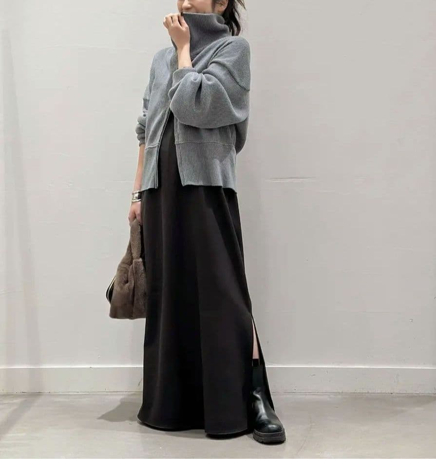 N.n⭐️様★美品2024.AmericanaSTANDUPジップ限定色