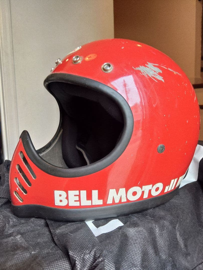 BELL MOTO lll ビンテージ　内装・アゴひも新品　サイズXL位　目深