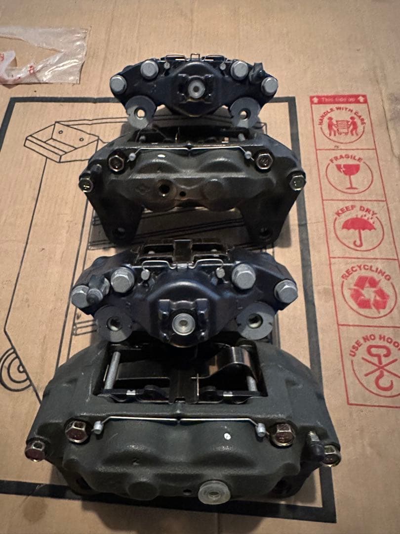 SUBARU ブレーキキャリパー 4pod 2pod前後セット