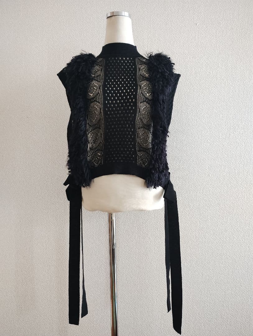 【未使用品】LEINWAND 黒 ファー メッシュ ベスト