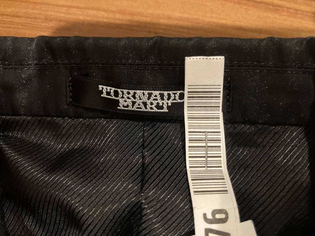 TORNADO MART メンズブラックスーツ上下（Lサイズ）