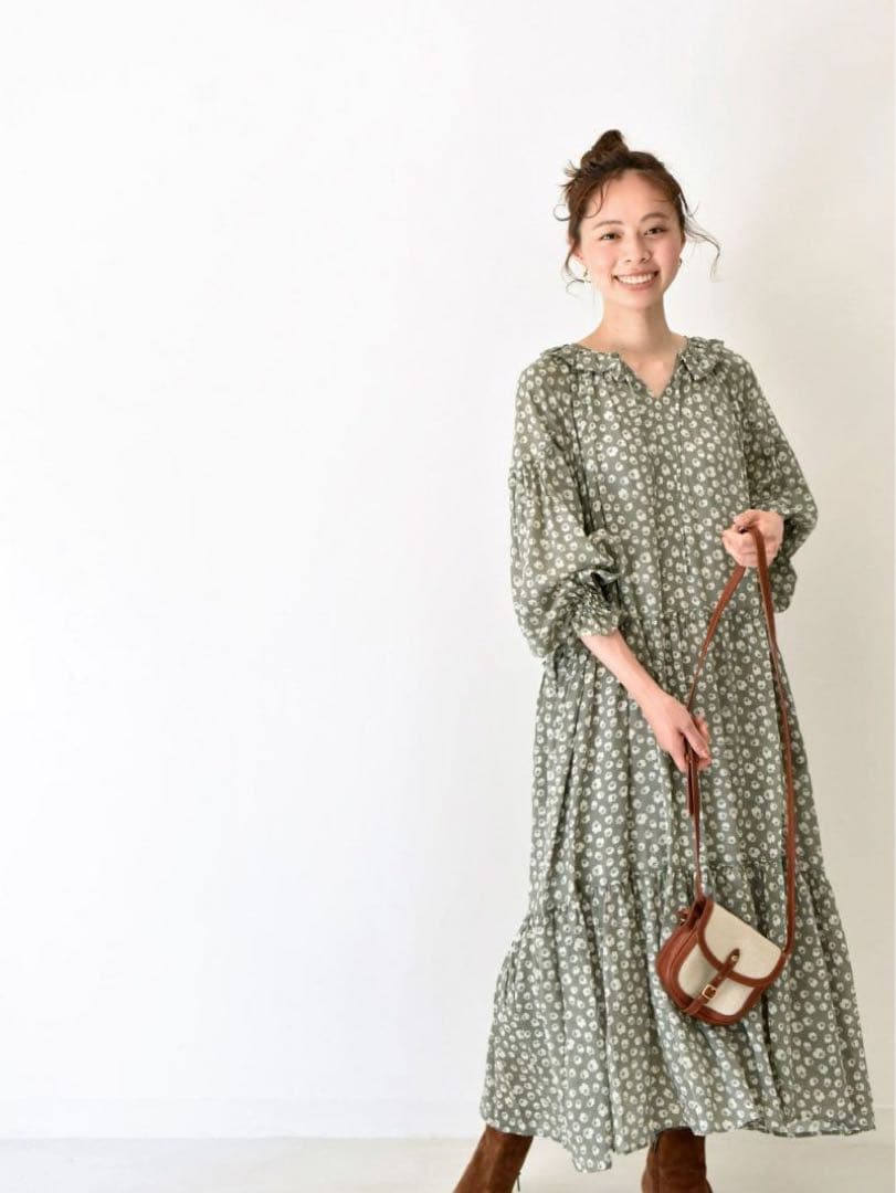 ✨極美品✨ハグオーワークロス&クロス果実プリント　ティアードワンピース雅姫さん