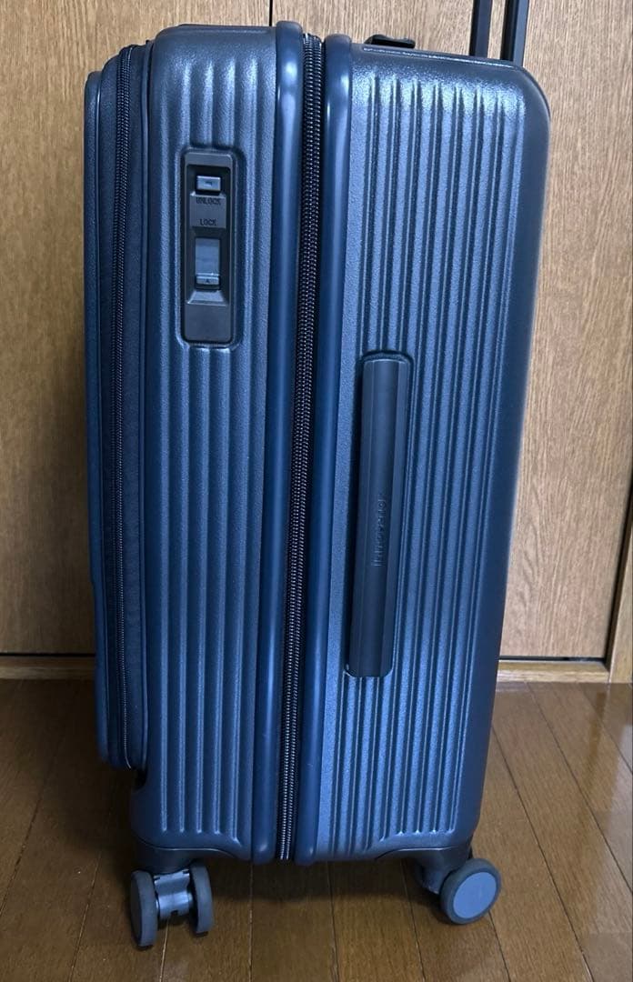 イノベーター　スーツケースMサイズ55L/ディープシー⭐︎送料込