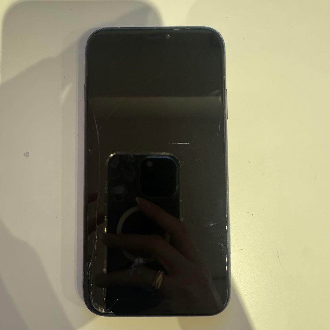 Apple iPhone 11 ブラック 本体　sim free