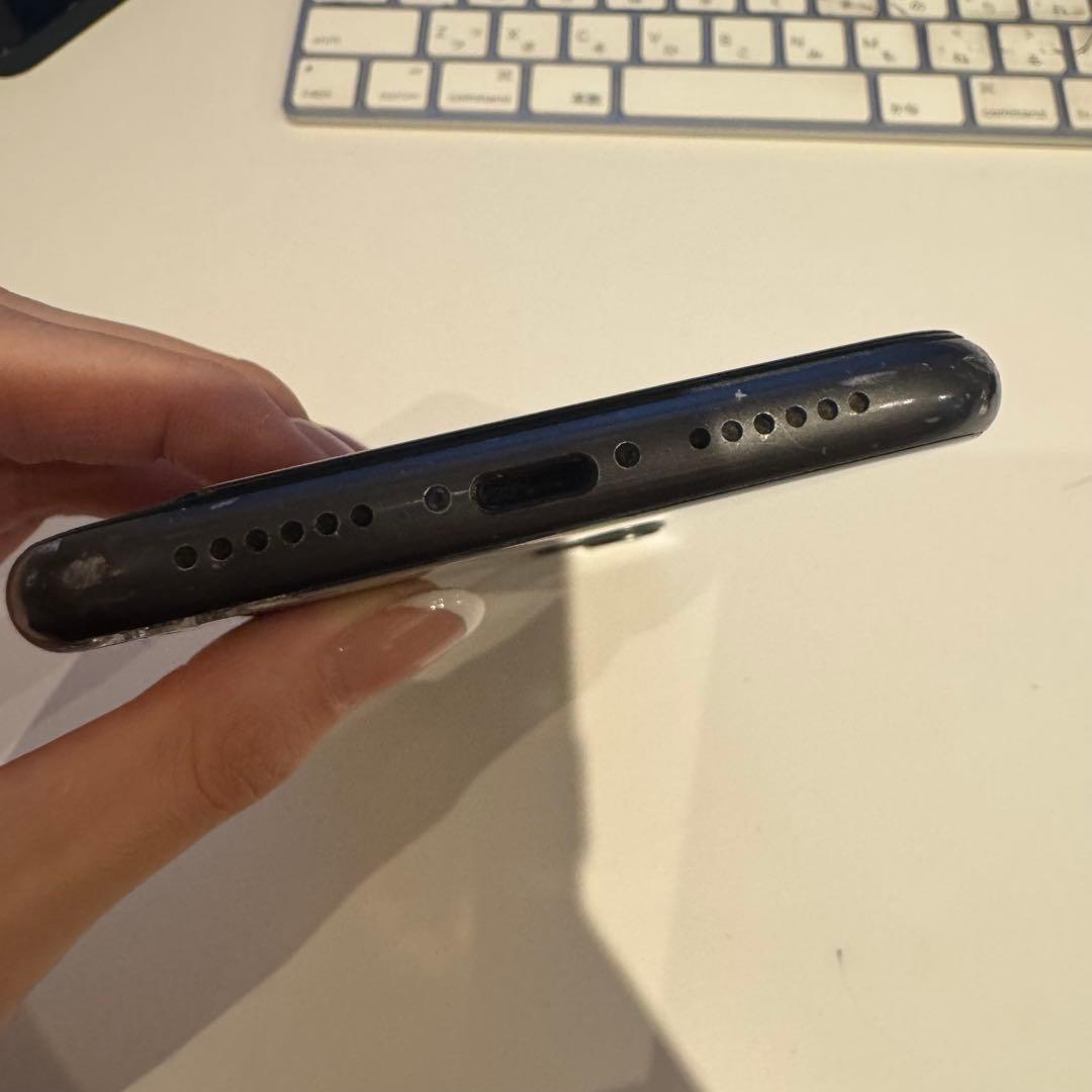 Apple iPhone 11 ブラック 本体　sim free