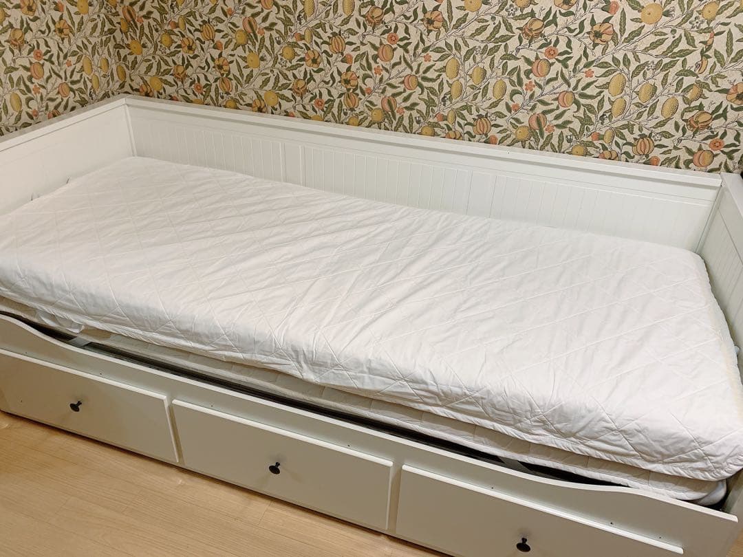 イケア HEMNES ヘムネス デイベッドフレーム　マットレス付き