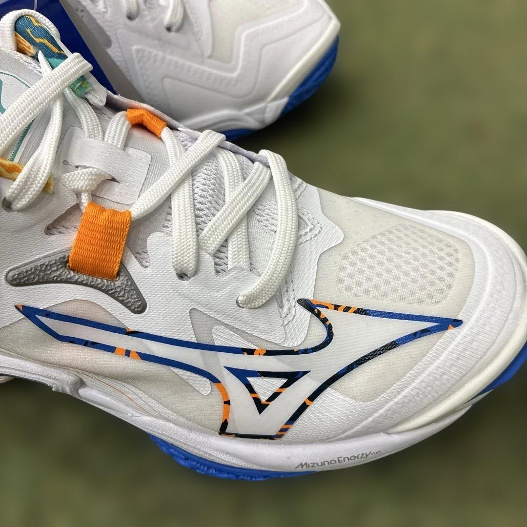 ミズノ ウェーブライトニングZ8 V1GA240056