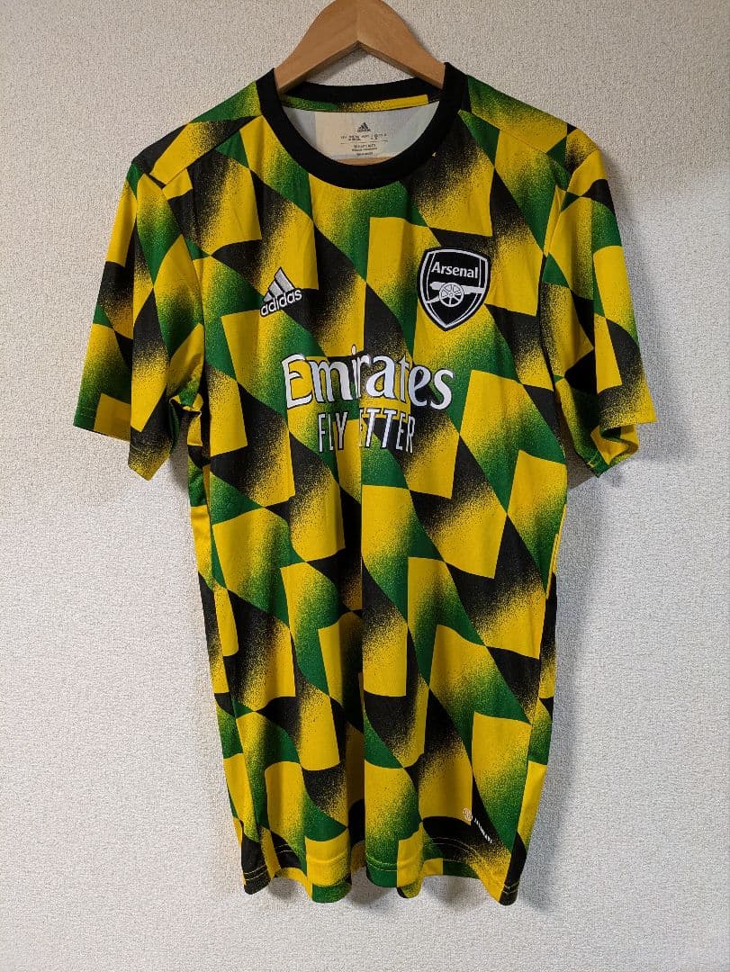 アーセナルFC 2022-23 プレマッチシャツ