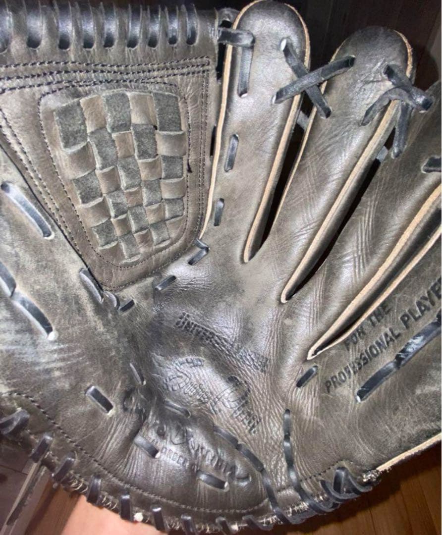 読売ジャイアンツ　南投手　実使用グローブ
