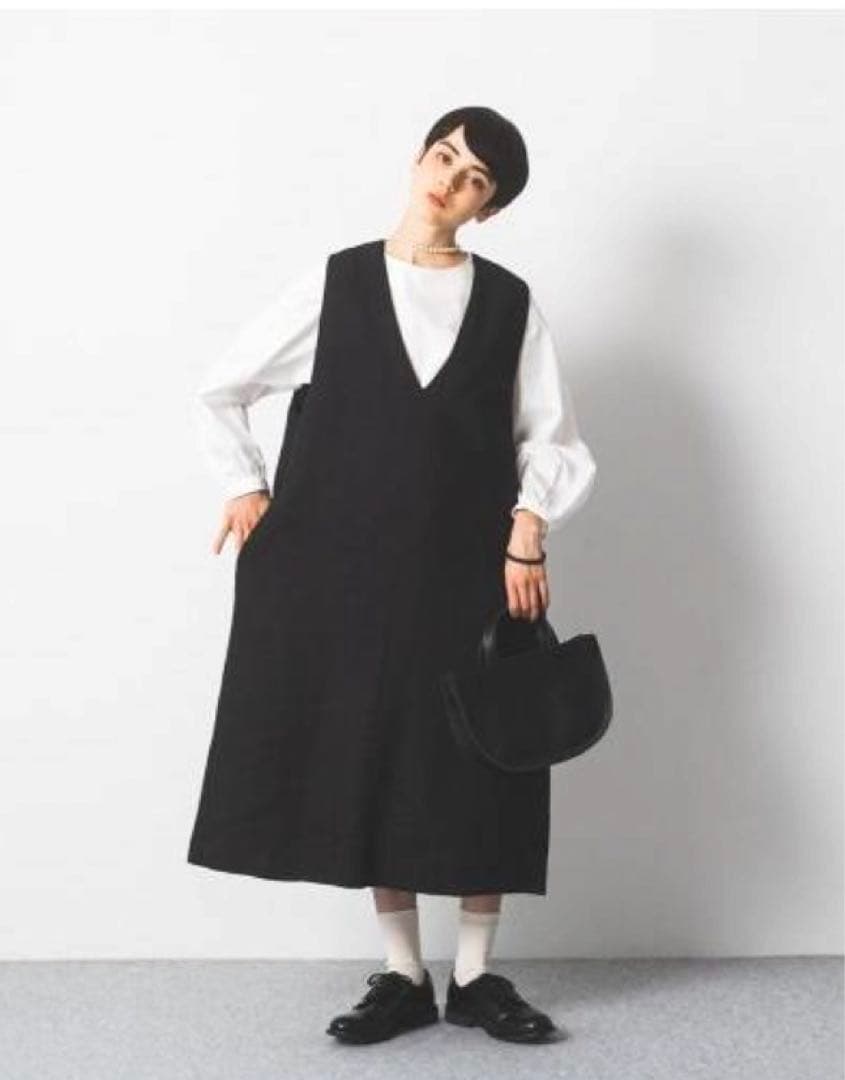 cion フレンチブル Vネック黒ジャンパースカート