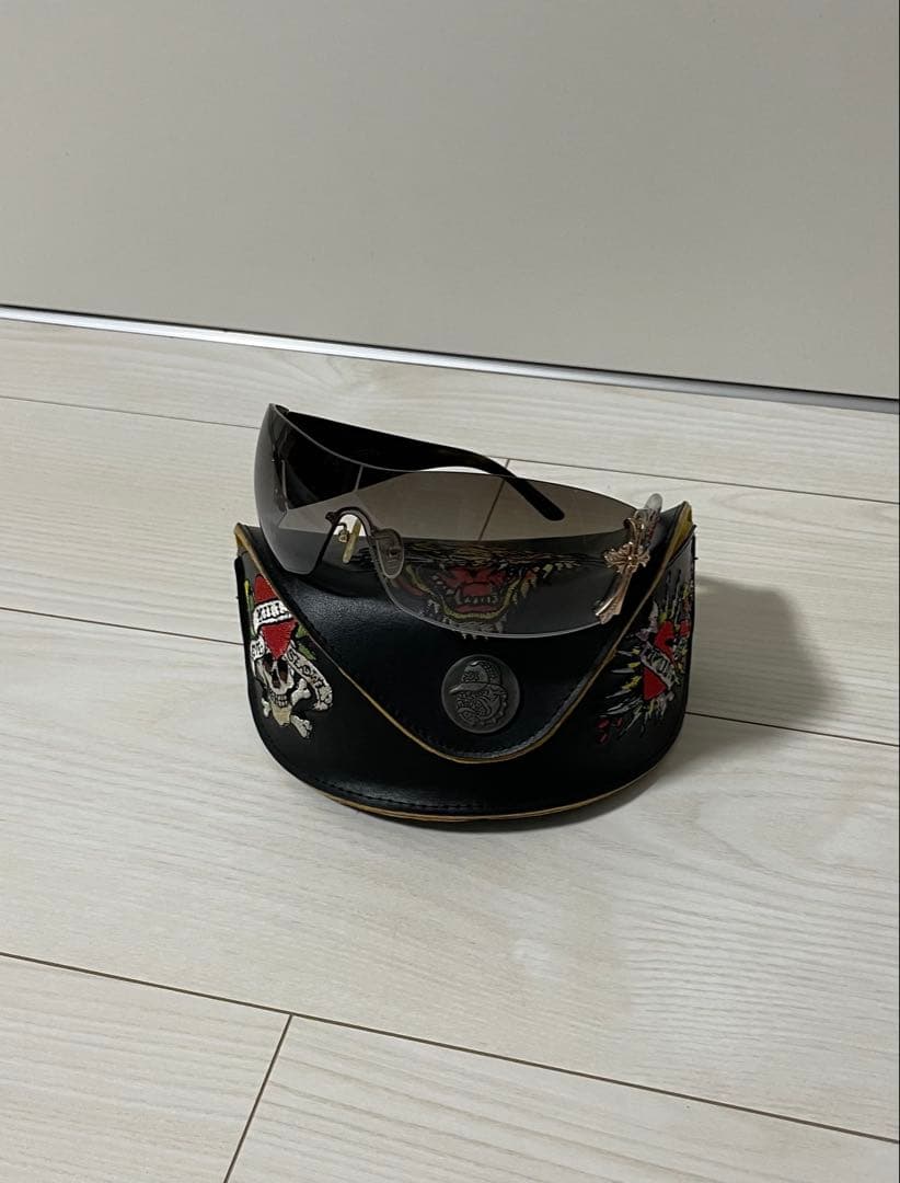 Ed Hardy サングラス ケース付