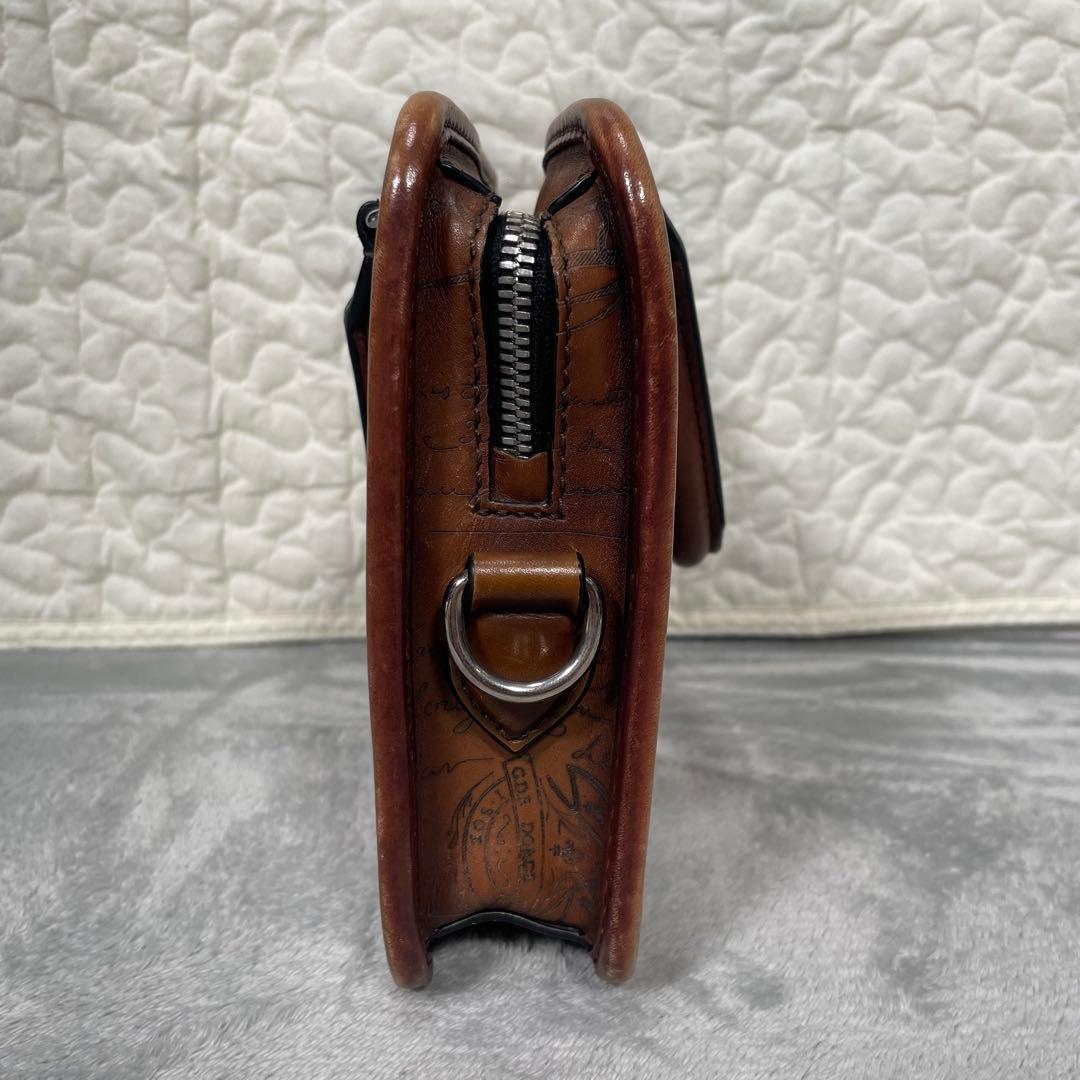 ベルルッティ アンジュール ガリバー スクリットレザー ブリーフケース ブラウン