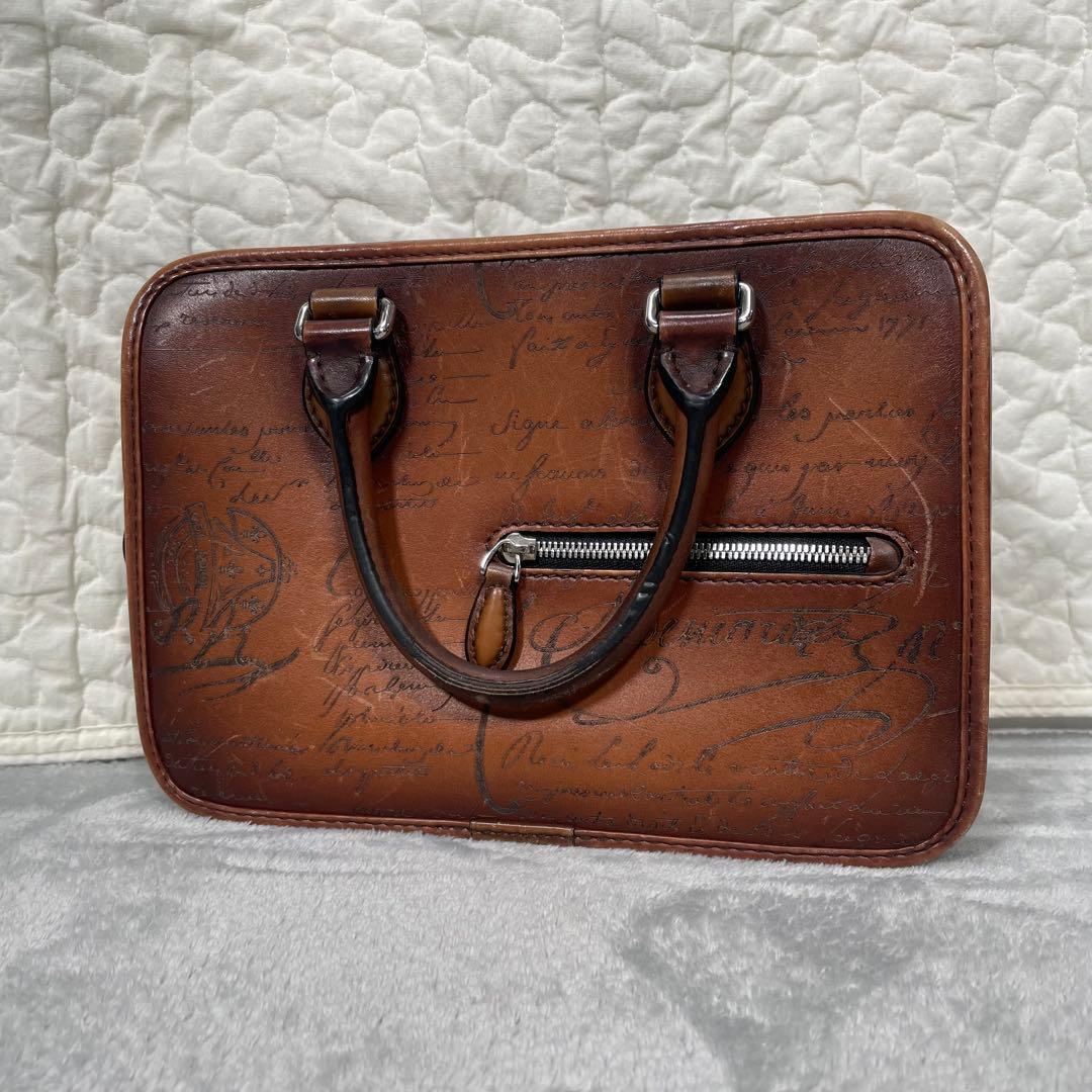 ベルルッティ アンジュール ガリバー スクリットレザー ブリーフケース ブラウン