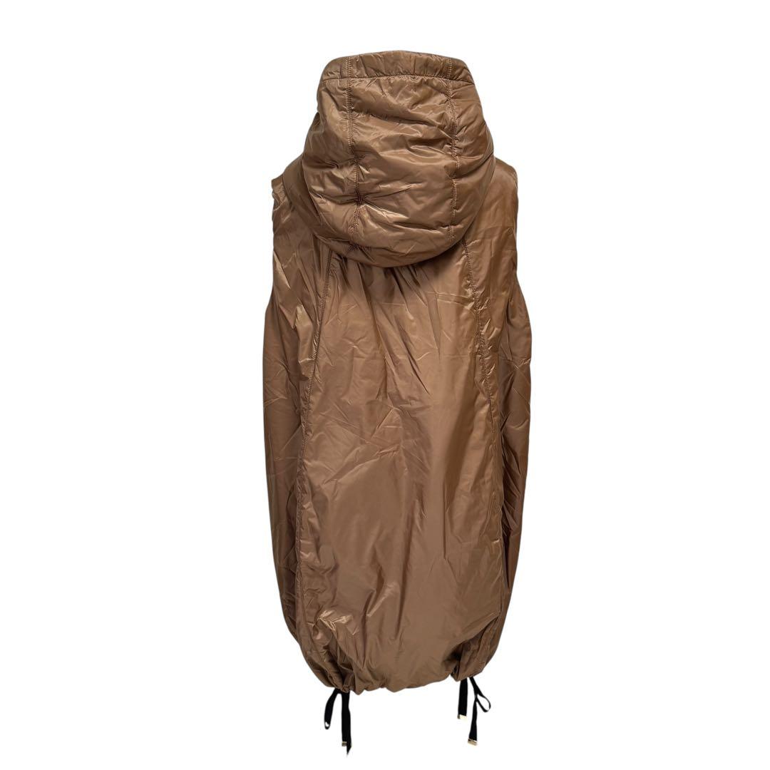 未使用　マックスマーラ TheCube GREENGI ダウンベスト キャメル