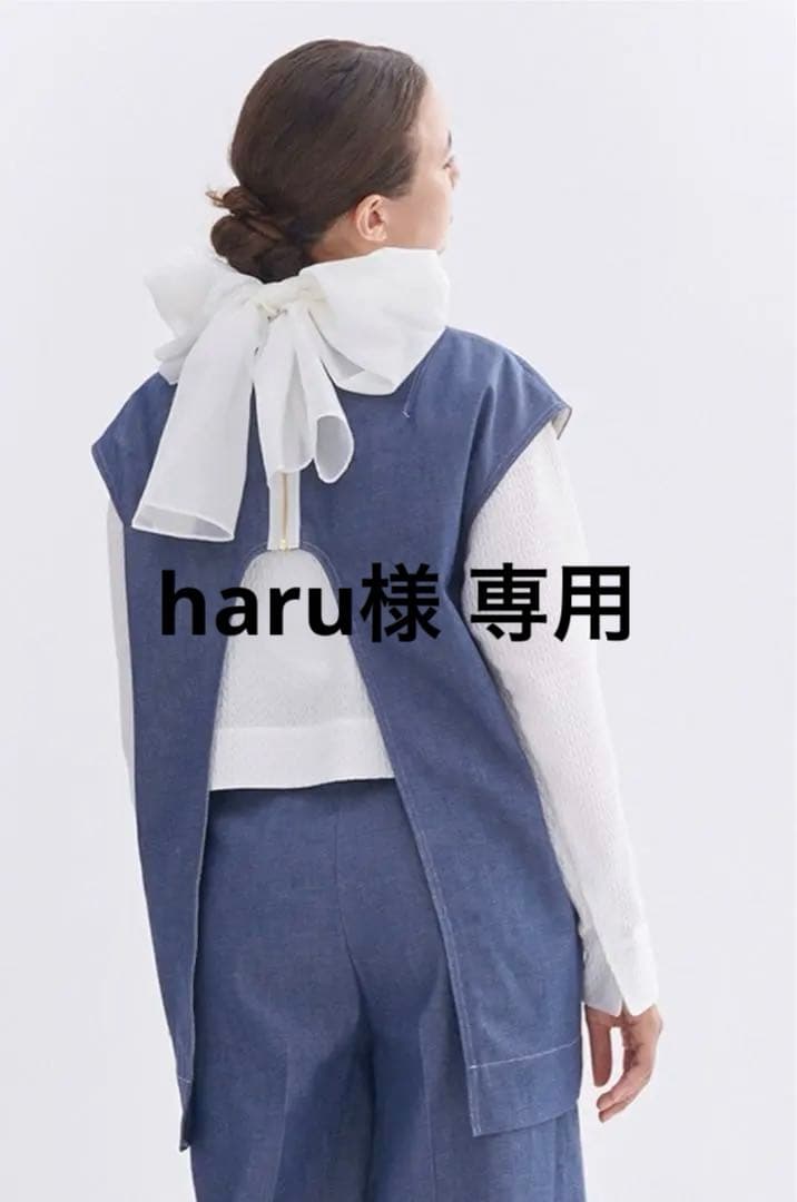 新品タグ付き⭐︎yori shirocon⭐︎バックオープンデニムジレ 36