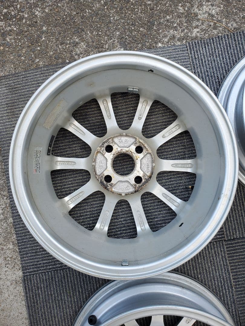 エコホルム 15インチ シルバー 10スポークホイール