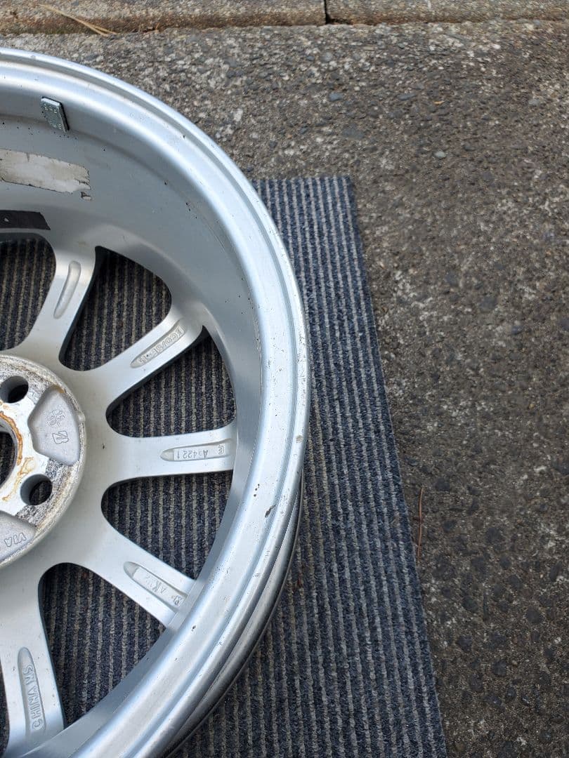 エコホルム 15インチ シルバー 10スポークホイール