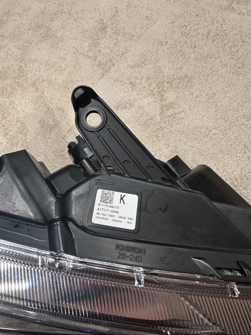 トヨタ ヴォクシー 80 後期 純正 ヘッドライト