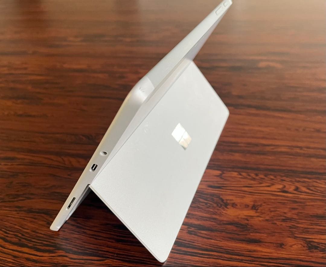 Surface Go2 8GB/128GB ペン、キーボード付き