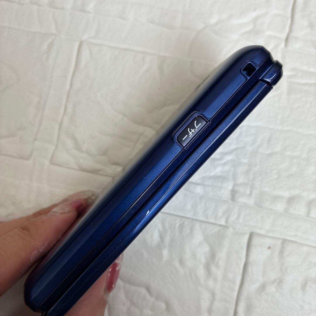 au かんたんケータイライト　KYF43 初期化済み SIMフリー 携帯