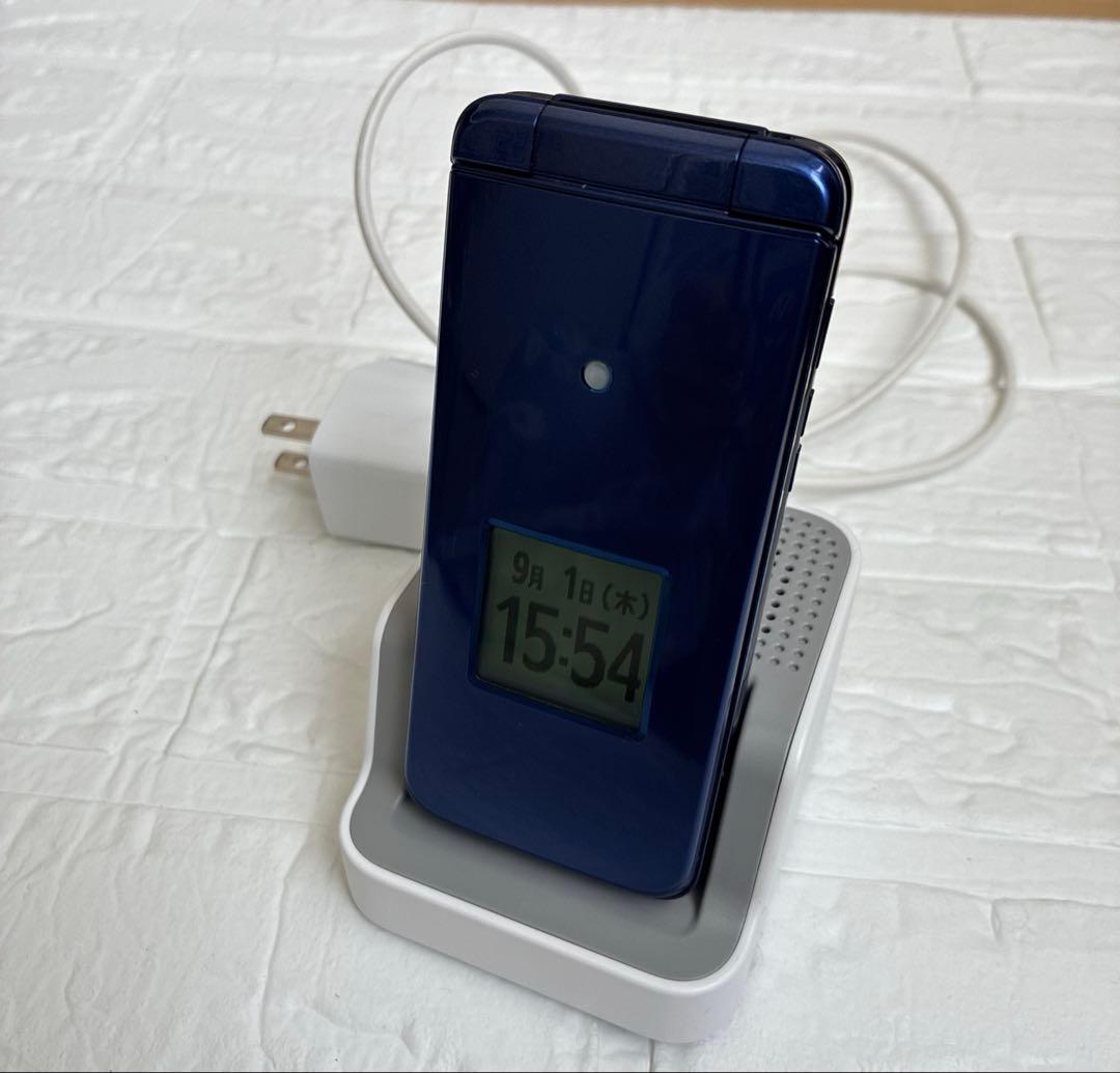 au かんたんケータイライト　KYF43 初期化済み SIMフリー 携帯