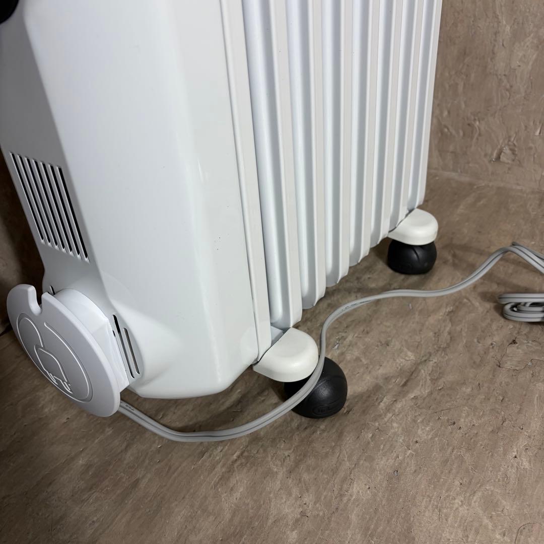 未使用 展示品 Delonghi オイルヒーター RHJ35M0812-DG