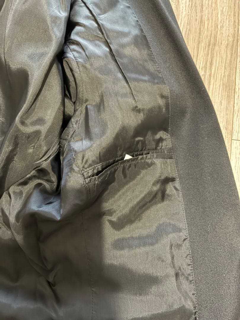 エンポリオ　アルマーニ　ブラック スーツ　ほぼ未使用