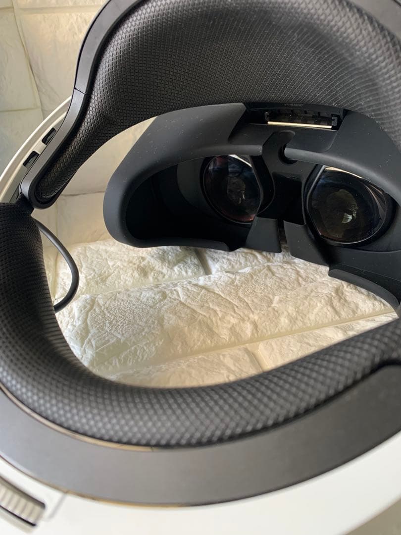 PS4 PlayStationVR WORLDS同梱版、みんなのゴルフ付