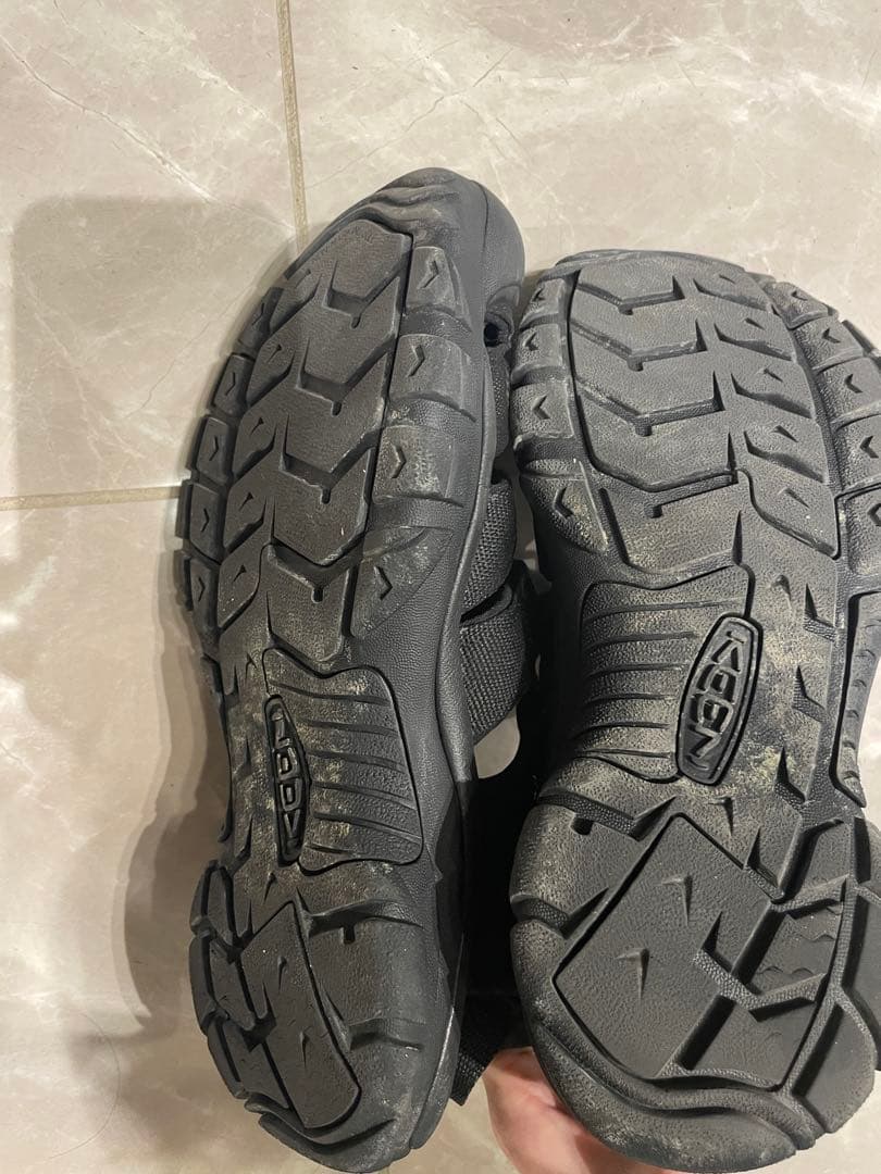 keen ニューポート　ブラック　27センチ