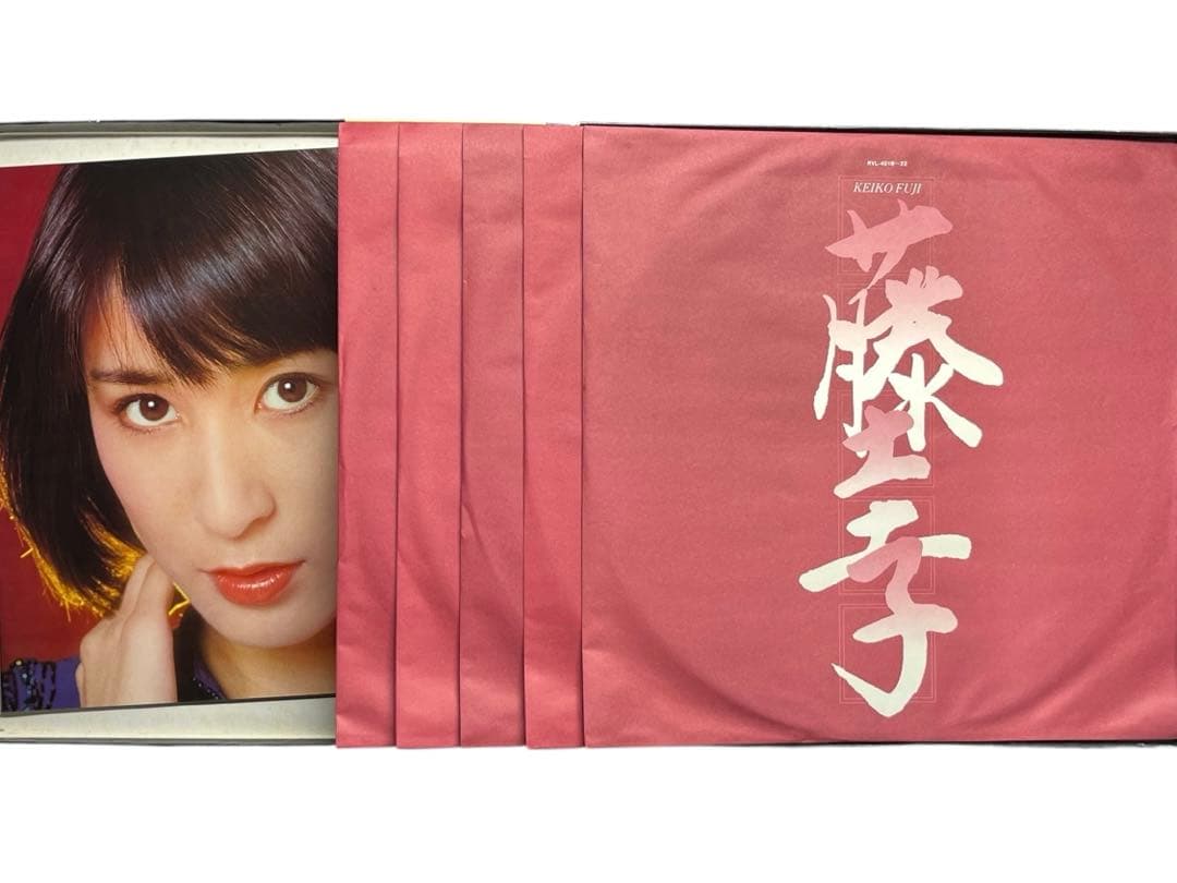 藤圭子全集　デビュー10周年記念特別企画　5枚組　64曲入り　豪華解説書付き