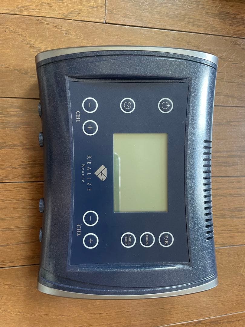 REALIZE スリムビューティー EMS機器